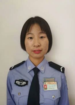 周彤